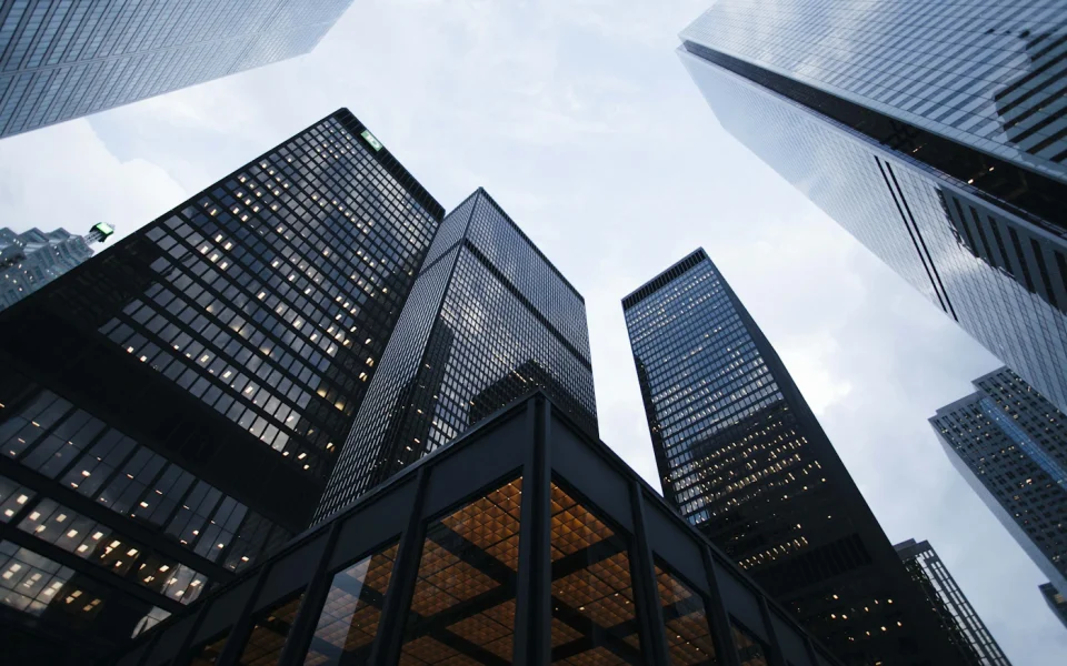 Plateforme institutionnelle — Fedra Capital (fictif)